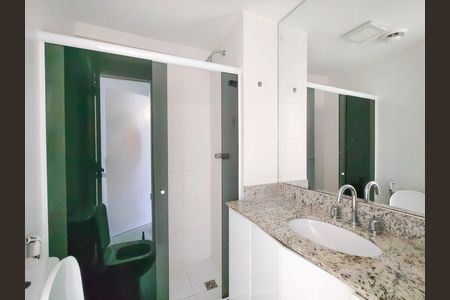 Apartamento à venda com 170m², 2 quartos e 1 vagaBanheiro da Suíte 1