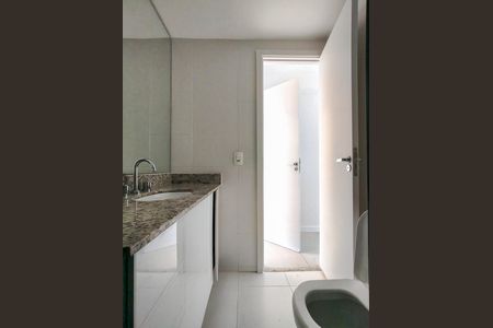 Apartamento à venda com 170m², 2 quartos e 1 vagaBanheiro da Suíte 1