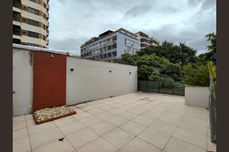 Apartamento à venda com 170m², 2 quartos e 1 vagaTerraço
