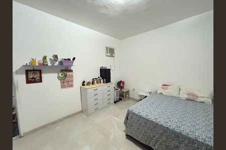 Casa à venda com 80m², 4 quartos e 2 vagasSuite