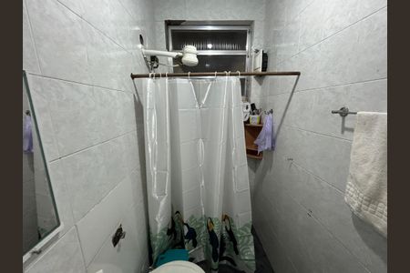Casa à venda com 80m², 4 quartos e 2 vagasBanheiro 2