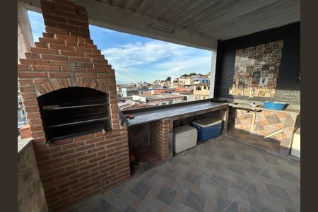 Casa à venda com 80m², 4 quartos e 2 vagasChurrasqueira