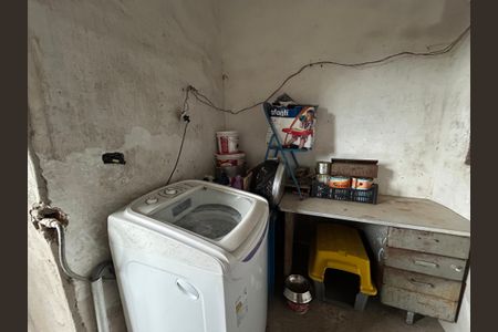 Casa à venda com 80m², 4 quartos e 2 vagasÁrea de Serviço