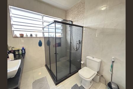 Casa à venda com 80m², 4 quartos e 2 vagasBanheiro 3