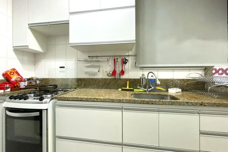 Apartamento à venda com 80m², 3 quartos e 2 vagasCozinha