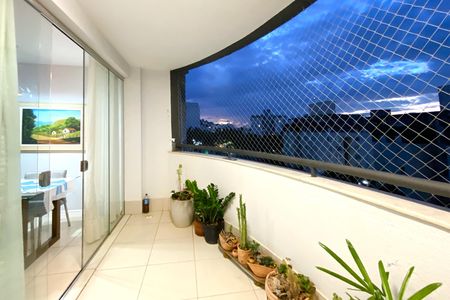 Apartamento à venda com 80m², 3 quartos e 2 vagasVaranda da Sala