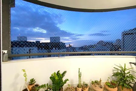 Apartamento à venda com 80m², 3 quartos e 2 vagasVaranda da Sala