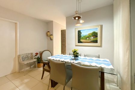 Apartamento à venda com 80m², 3 quartos e 2 vagasSala