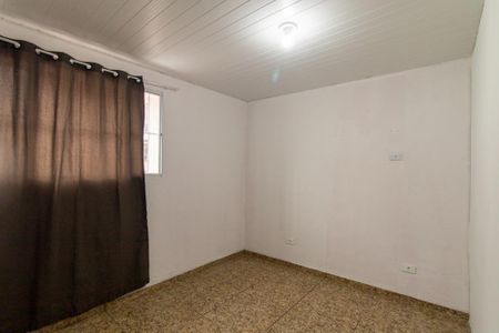 Quarto 2 de casa para alugar com 2 quartos, 60m² em Xaxim, Curitiba