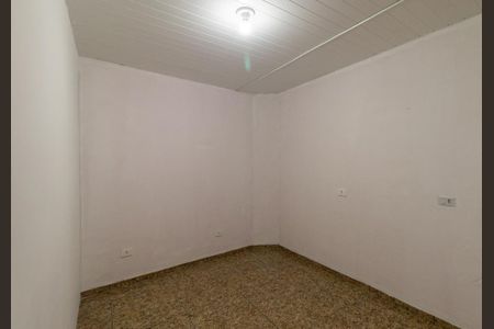 Quarto 1 de casa para alugar com 2 quartos, 60m² em Xaxim, Curitiba