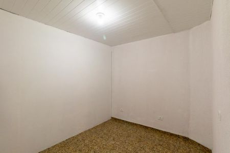 Quarto 1 de casa para alugar com 2 quartos, 60m² em Xaxim, Curitiba