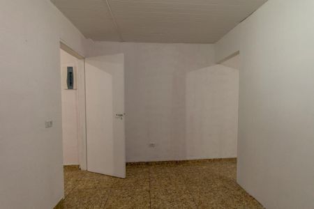 Quarto 1 de casa para alugar com 2 quartos, 60m² em Xaxim, Curitiba
