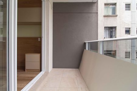 Varanda de kitnet/studio para alugar com 0 quarto, 23m² em Sé, São Paulo