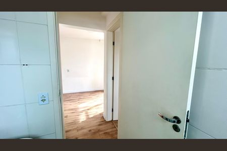 Apartamento à venda com 48m², 2 quartos e 1 vaga Apartamento à venda com 48m², 2 quartos e 1 vagaBanheiro