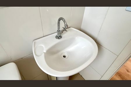 Apartamento à venda com 48m², 2 quartos e 1 vaga Apartamento à venda com 48m², 2 quartos e 1 vagaBanheiro