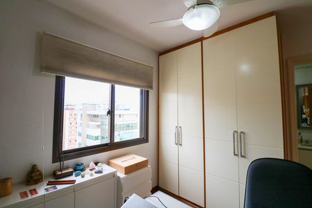 Apartamento à venda com 178m², 4 quartos e 4 vagas Apartamento à venda com 178m², 4 quartos e 4 vagasSuíte 1