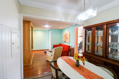 Apartamento à venda com 178m², 4 quartos e 4 vagas Apartamento à venda com 178m², 4 quartos e 4 vagasSala de TV / Copa