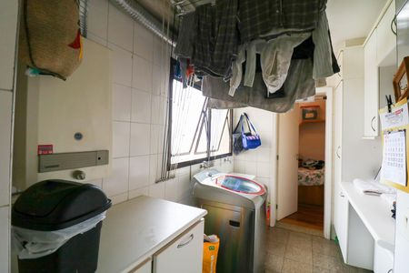Apartamento à venda com 178m², 4 quartos e 4 vagas Apartamento à venda com 178m², 4 quartos e 4 vagasÁrea de Serviço