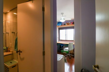 Apartamento à venda com 178m², 4 quartos e 4 vagas Apartamento à venda com 178m², 4 quartos e 4 vagasSuíte 4