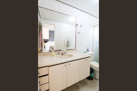 Apartamento à venda com 178m², 4 quartos e 4 vagas Apartamento à venda com 178m², 4 quartos e 4 vagasBanheiro da Suíte 2