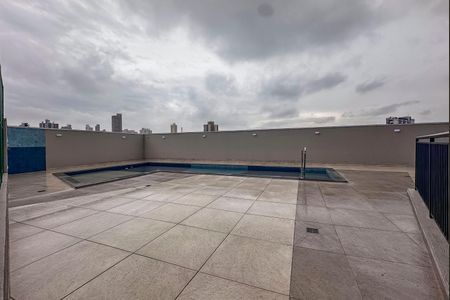 Apartamento à venda com 46m², 2 quartos e 1 vaga Apartamento à venda com 46m², 2 quartos e 1 vagaÁrea comum - Piscina