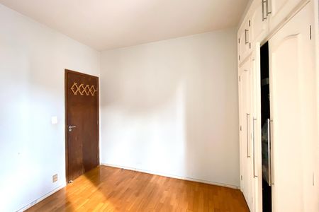 Apartamento à venda com 90m², 3 quartos e 1 vaga Apartamento à venda com 90m², 3 quartos e 1 vagaQuarto 2