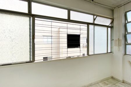Apartamento à venda com 90m², 3 quartos e 1 vaga Apartamento à venda com 90m², 3 quartos e 1 vagaÁrea de Serviço