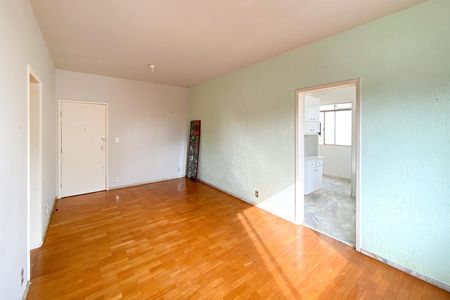 Sala de apartamento à venda com 3 quartos, 90m² em Cruzeiro, Belo Horizonte