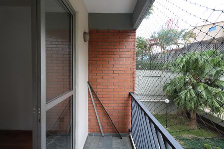 Apartamento para alugar com 62m², 2 quartos e 1 vagaVaranda