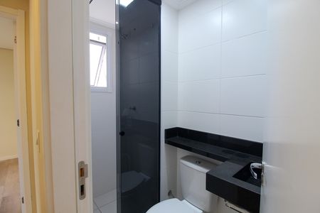 Banheiro de apartamento para alugar com 2 quartos, 41m² em Jardim Celeste, São Paulo