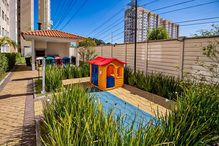 Apartamento para alugar com 41m², 2 quartos e sem vaga Apartamento para alugar com 41m², 2 quartos e sem vagaÁrea comum - Playground