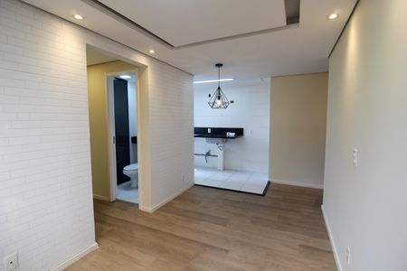 Sala de apartamento para alugar com 2 quartos, 41m² em Jardim Celeste, São Paulo