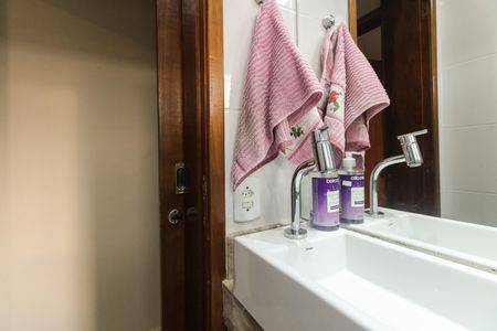 Apartamento à venda com 39m², 2 quartos e 1 vaga Apartamento à venda com 39m², 2 quartos e 1 vagaBanheiro