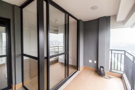 Apartamento à venda com 65m², 1 quarto e 1 vaga Apartamento à venda com 65m², 1 quarto e 1 vagaVaranda