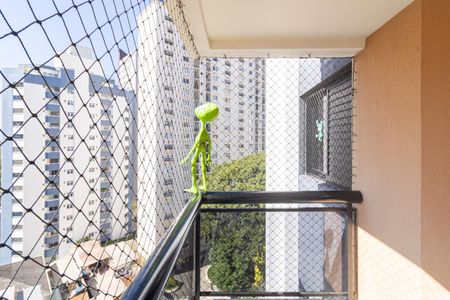 Apartamento à venda com 60m², 2 quartos e 1 vaga Apartamento à venda com 60m², 2 quartos e 1 vagaVaranda