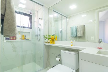 Apartamento à venda com 60m², 2 quartos e 1 vaga Apartamento à venda com 60m², 2 quartos e 1 vagaBanheiro da Suíte