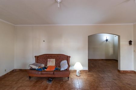 Casa à venda com 178m², 4 quartos e 3 vagas Casa à venda com 178m², 4 quartos e 3 vagasSalas