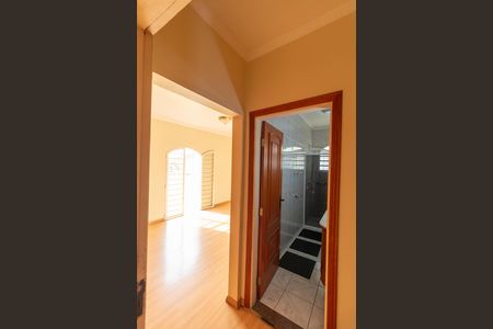 Casa à venda com 178m², 4 quartos e 3 vagas Casa à venda com 178m², 4 quartos e 3 vagasSuíte