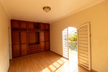 Casa à venda com 178m², 4 quartos e 3 vagas Casa à venda com 178m², 4 quartos e 3 vagasSuíte