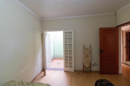Casa à venda com 178m², 4 quartos e 3 vagas Casa à venda com 178m², 4 quartos e 3 vagasQuarto 01
