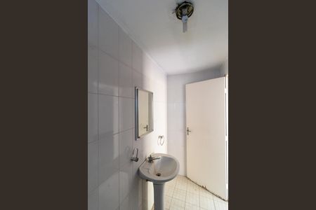 Casa à venda com 178m², 4 quartos e 3 vagas Casa à venda com 178m², 4 quartos e 3 vagasBanheiro da casa 02