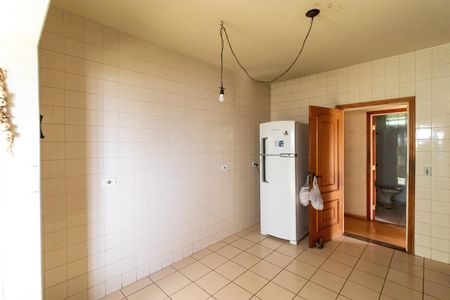 Casa à venda com 178m², 4 quartos e 3 vagas Casa à venda com 178m², 4 quartos e 3 vagasCozinha