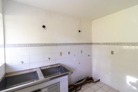 Casa à venda com 178m², 4 quartos e 3 vagas Casa à venda com 178m², 4 quartos e 3 vagasÁrea de serviço da casa 02