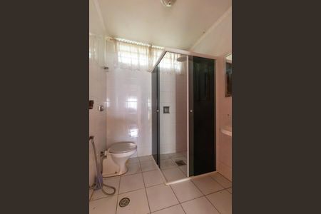 Casa à venda com 178m², 4 quartos e 3 vagas Casa à venda com 178m², 4 quartos e 3 vagasBanheiro