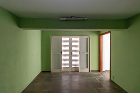 Casa à venda com 178m², 4 quartos e 3 vagas Casa à venda com 178m², 4 quartos e 3 vagasQuarto da casa 02