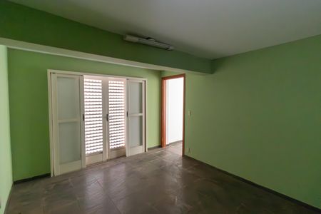 Casa à venda com 178m², 4 quartos e 3 vagas Casa à venda com 178m², 4 quartos e 3 vagasQuarto da casa 02