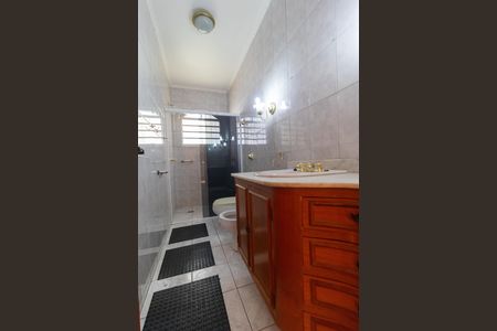 Casa à venda com 178m², 4 quartos e 3 vagas Casa à venda com 178m², 4 quartos e 3 vagasBanheiro da Suíte