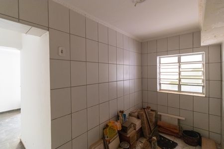 Casa à venda com 178m², 4 quartos e 3 vagas Casa à venda com 178m², 4 quartos e 3 vagasCozinha da casa 02