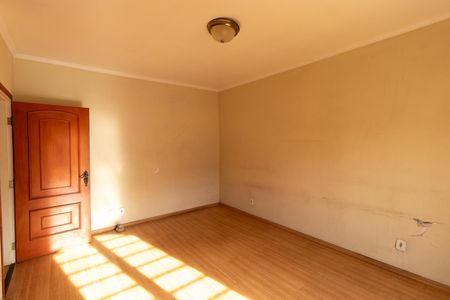 Casa à venda com 178m², 4 quartos e 3 vagas Casa à venda com 178m², 4 quartos e 3 vagasQuarto 02