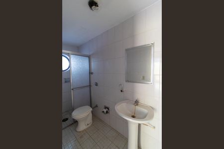 Casa à venda com 178m², 4 quartos e 3 vagas Casa à venda com 178m², 4 quartos e 3 vagasBanheiro da casa 02